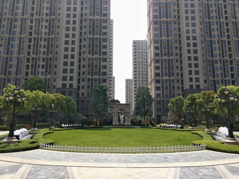 特房银溪墅府梅斯花园