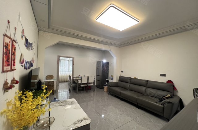 河池市公安局交通警察支队宿舍3室2厅90㎡35万二手房图片