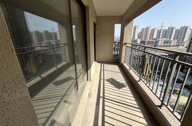 新城悦府(二期)3室2厅102.2㎡52.8万二手房图片