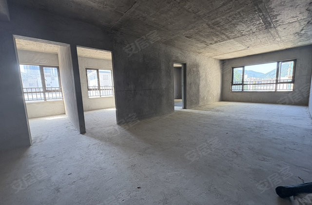 龙都春天3室2厅113㎡68万二手房图片