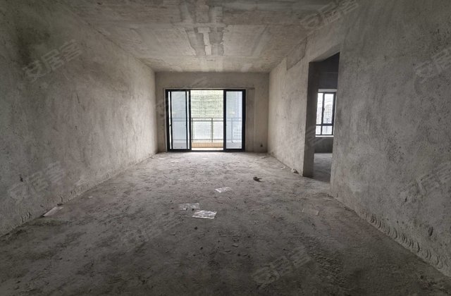 艺展国际3室2厅119㎡56.8万二手房图片