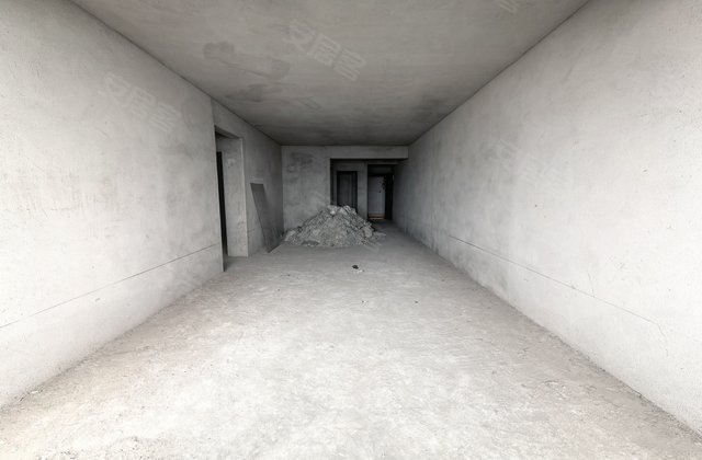 百川德汇3室2厅136.6㎡25.8万二手房图片