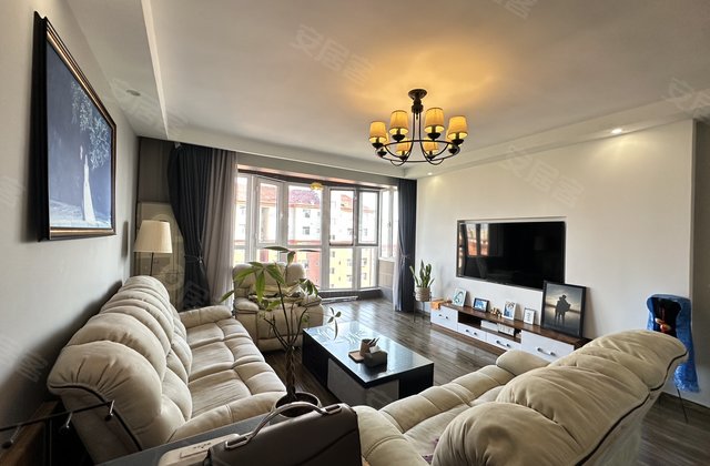 学府佳苑3室2厅2卫125㎡南北75.8万