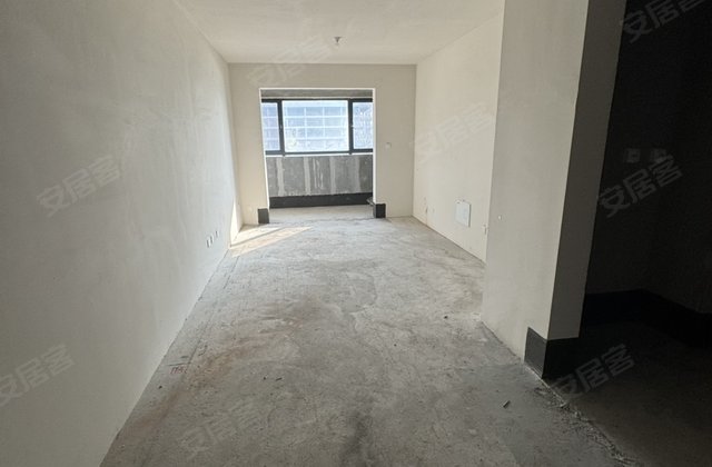 龙云嘉苑3室2厅113㎡42万二手房图片