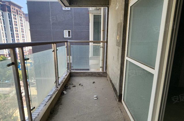 萃庭花园3室2厅143㎡65万二手房图片