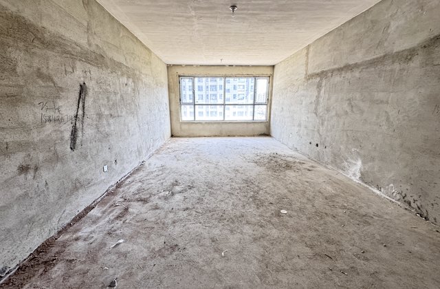 红珊郡3室2厅151㎡87万二手房图片