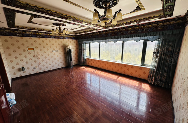 岗底斯家园3室2厅160㎡145万二手房图片