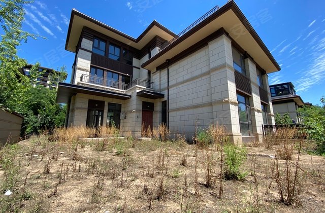 牛驼温泉孔雀城别墅