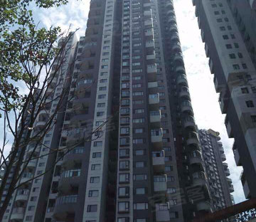 凯丽香江精装套三 户型方正 安静 大阳台随时可看 诚心出售