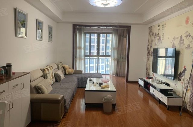 8万射洪城北太空路风尚名城2020年建造高层(共28层)南北110㎡3室2厅2