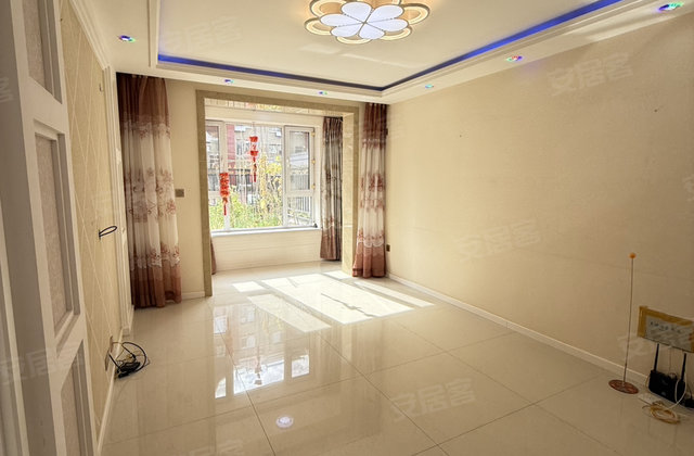 四季华城A区2室1厅86㎡52.8万二手房图片