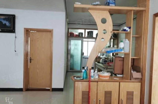 中环国际3室2厅136㎡28.8万二手房图片