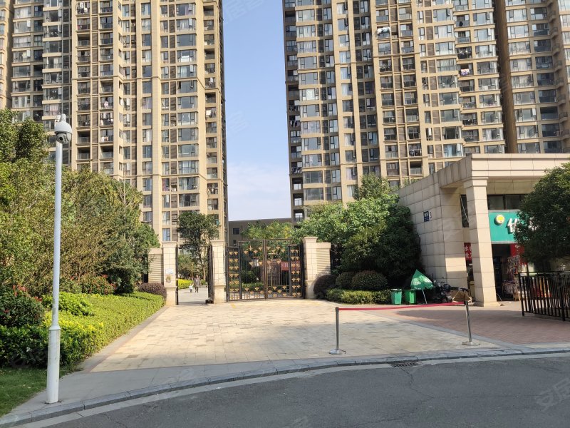 金域华府(商住楼)