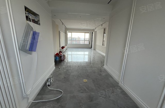 逸品苑3室2厅138㎡73万二手房图片