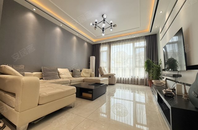 水岸华府4室2厅141.52㎡53.5万二手房图片