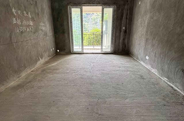 新城洋房，南北通透，住家2楼，户型方正