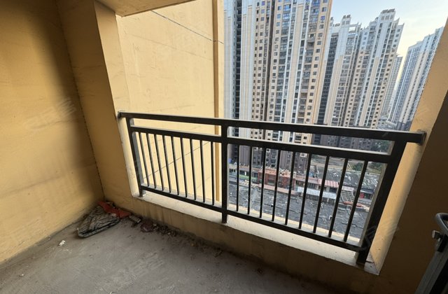 万达华府(A区)3室2厅124㎡58.8万二手房图片