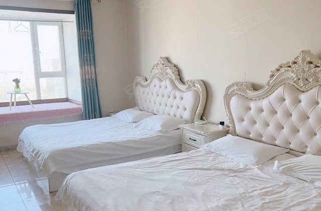 2008年建造高层(共32层)南43﹐1室0厅1卫龙塔湘江公园旁 香坊万达公寓