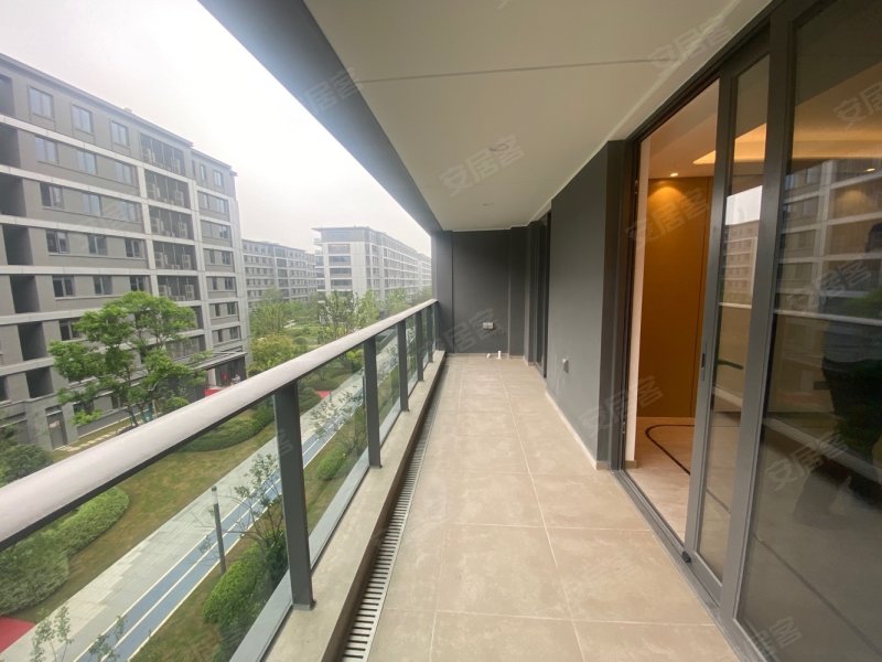 武地融创奥璟园4室1厅2卫155㎡南420万