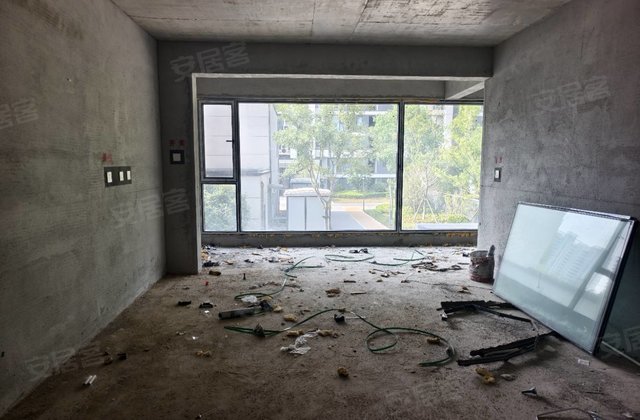 亿安新筑3室2厅138.24㎡66万二手房图片