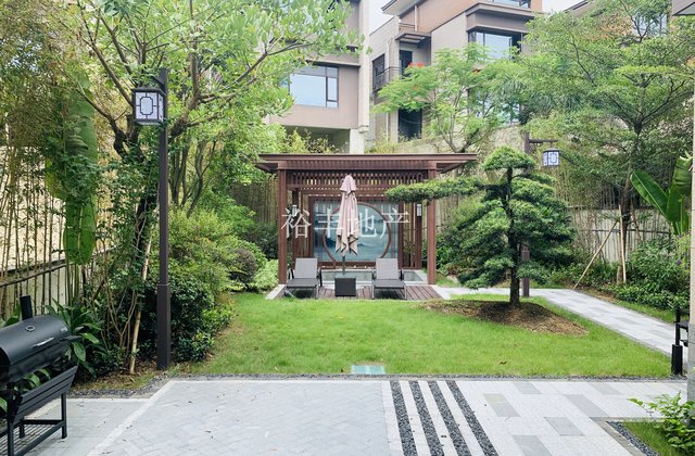 新力海石洲悦4室2厅200㎡700万二手房图片