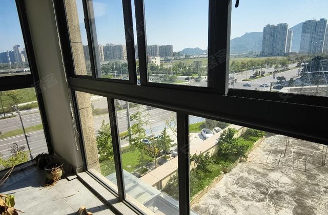 东厦海岸明珠花园4室2厅166.48㎡195万二手房图片