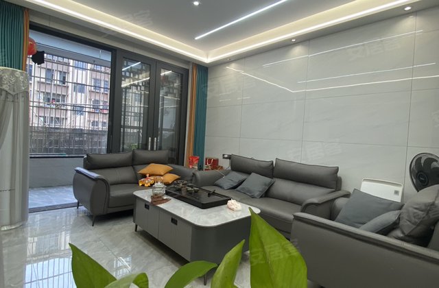 鼎泰园3室2厅135㎡49.8万二手房图片