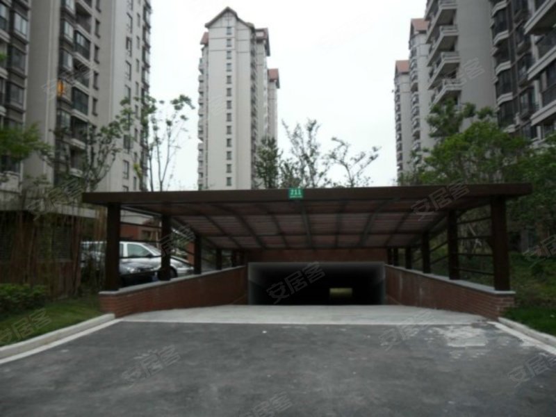 合生城邦(三街坊别墅) 