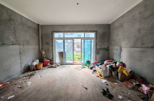 碧桂园天湖盛景(别墅)4室2厅234.5㎡166万二手房图片