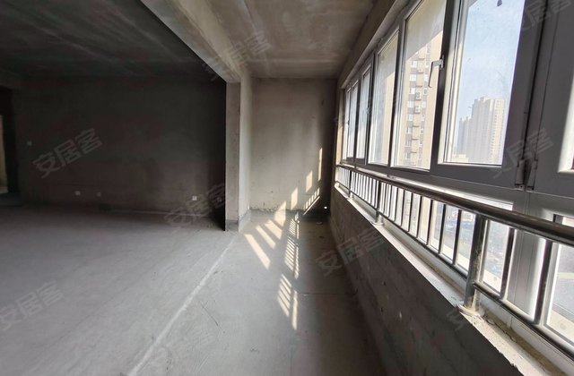 菏建华泰嘉园4室2厅210.76㎡132万二手房图片