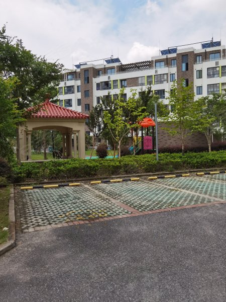 佘北家园茸达苑