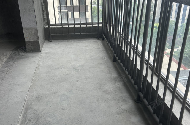 中国铁建官河府3室2厅118㎡125万二手房图片