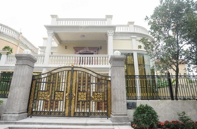 莲花山庄别墅5室3厅322.1㎡2388万二手房图片