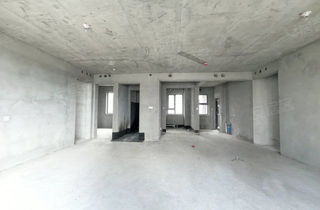 晋福苑4室2厅170㎡89万二手房图片