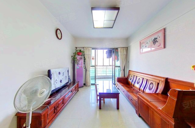 理想蓝堡国际花园3室2厅111㎡688万二手房图片