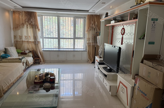 宏福花园3室2厅127.23㎡66万二手房图片