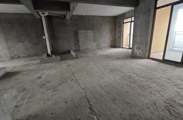 环球广场3室2厅136㎡70万二手房图片