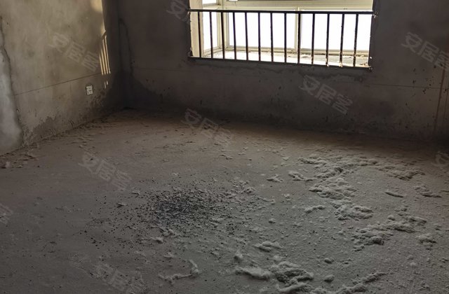 加州阳光3室2厅129㎡17万二手房图片