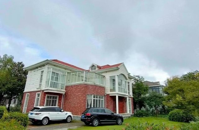 6分嘉松房产方亦成松江松江新城南其昌路889弄放生池花园(别墅)2006年