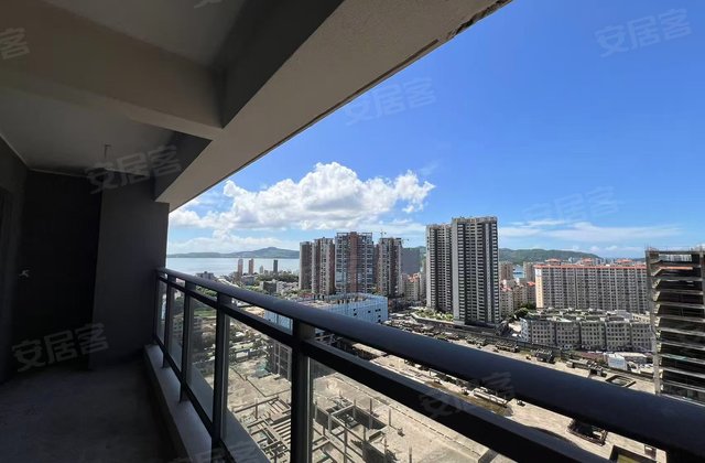 万德隆阳光城愉景湾4室2厅130㎡75万二手房图片