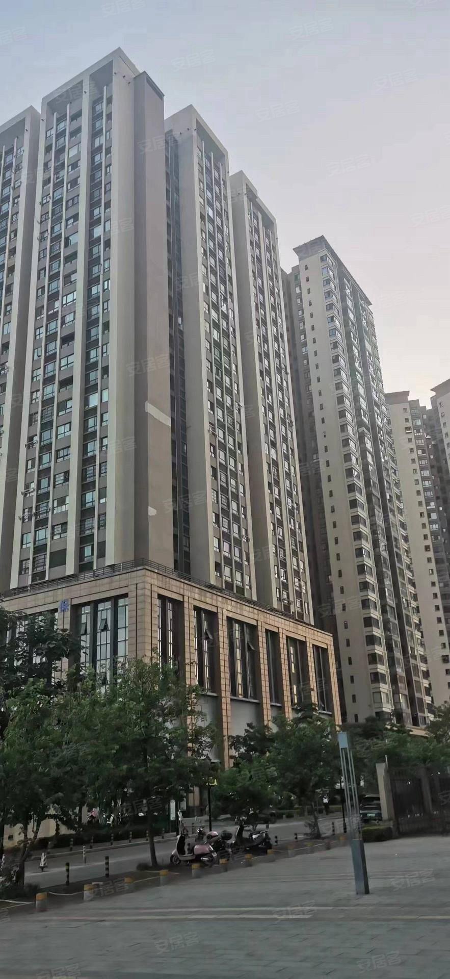 急卖德润中窑埠古镇悦景台锦园精装两房电梯中层领包入住