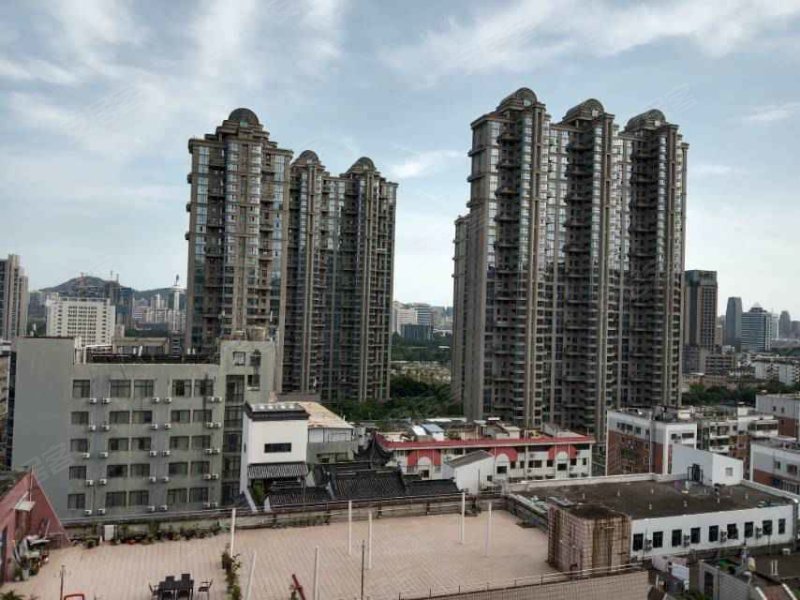 鑫龙大厦3室2厅2卫