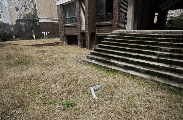 天御蓝湾5室3厅250㎡150万二手房图片