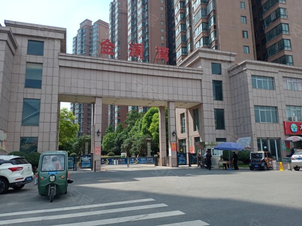 精装修 3室2厅 55万 电梯房 采光好 周边商圈成熟