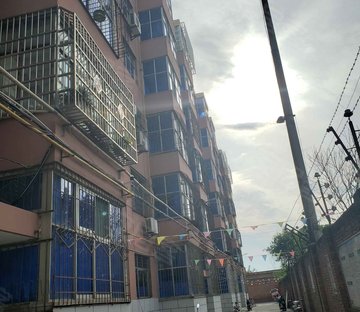 周至县人民政府家属院