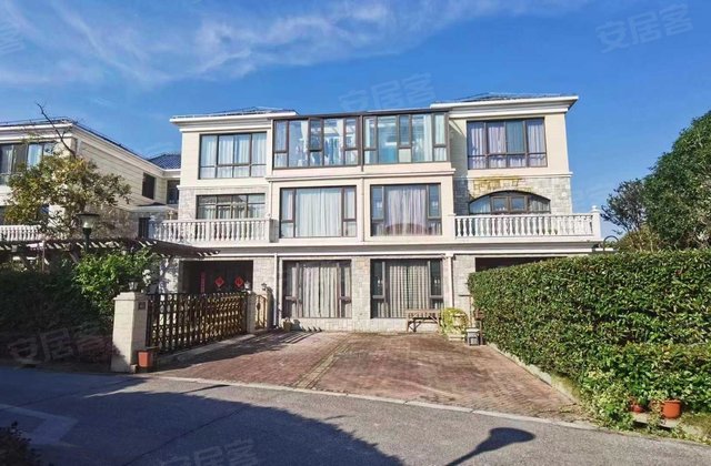 枫丹白露别墅6室2厅244㎡950万二手房图片