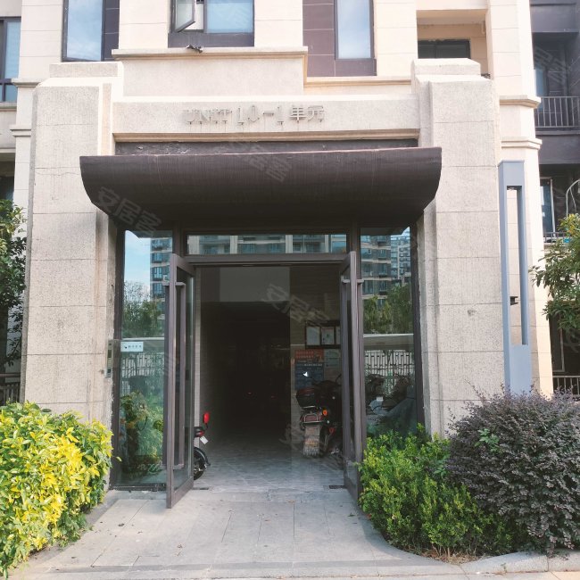 绿地柏仕公馆
