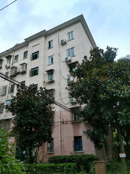 上中西路767弄小区