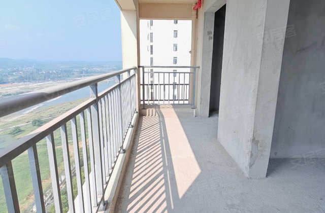 君山水岸3室2厅132㎡42万二手房图片