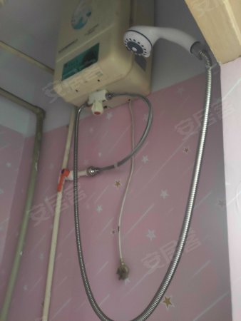 通用机械宿舍1室1厅1卫40.38㎡南28万